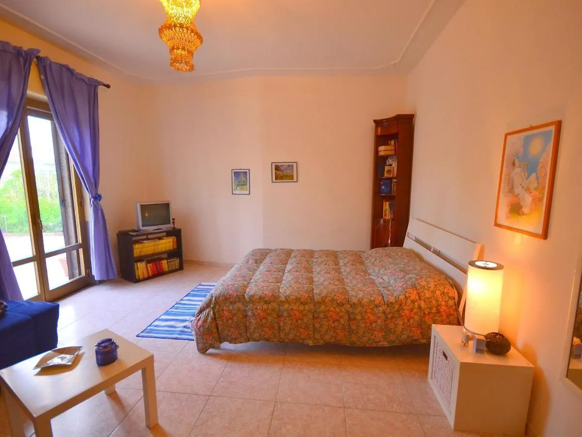 Casa Unifamiliar Con Jard N Privado Villa Agnone Bagni Semesterbostad