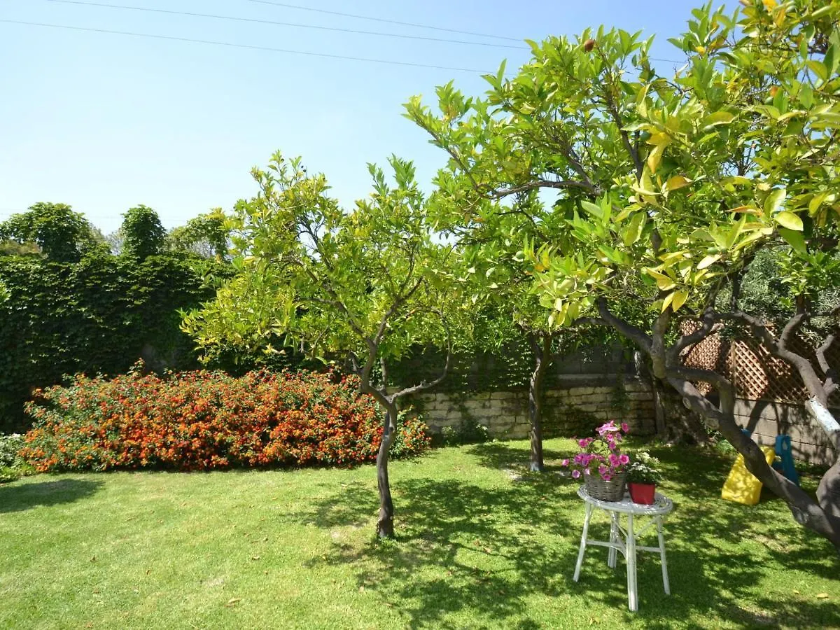 Semesterbostad Casa Unifamiliar Con Jard N Privado Villa Agnone Bagni